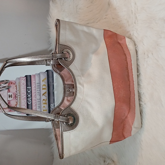 Coach Seashell Shoulder Natural Canvas Tote W/Wristlet - Picture 3 of 14